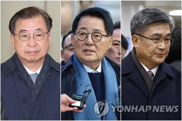 선고공판 출석하는 서훈·박지원·서욱