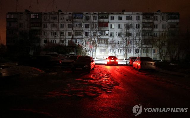 9일 우크라이나 공격으로 정전된 볼고그라드 아파트