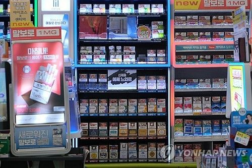서울 시내 편의점의 담배 진열대