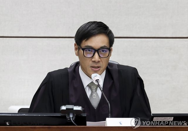 발언하는 백대현 부장판사