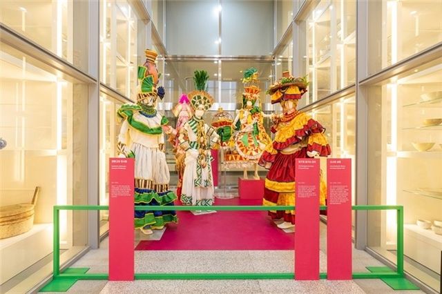 국립민속박물관 파주관의 브라질 리우 카니발 전시