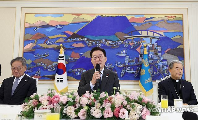 이재명 대통령, 종교지도자들과 오찬