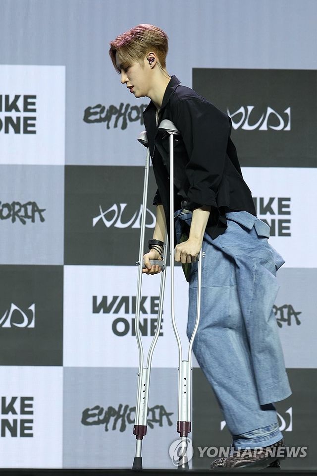 알파드라이브원 아르노, 데뷔 앞두고 부상