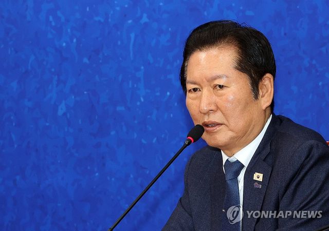 발언하는 민주당 정청래 대표