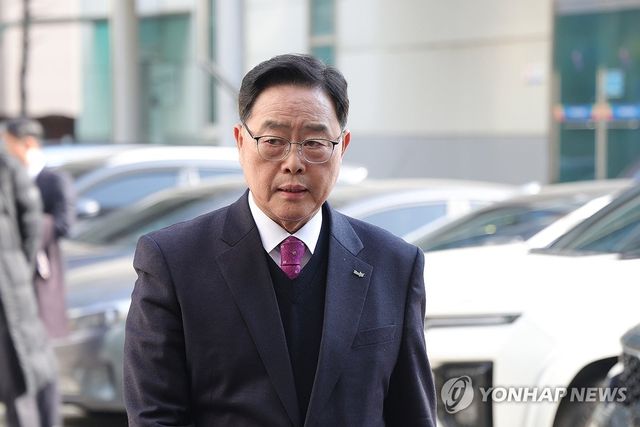 법정 출석하는 강수현 양주시장