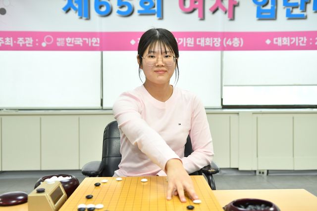 할아버지, 엄마에 이어 3대째 프로기사가 된 악지우 초단