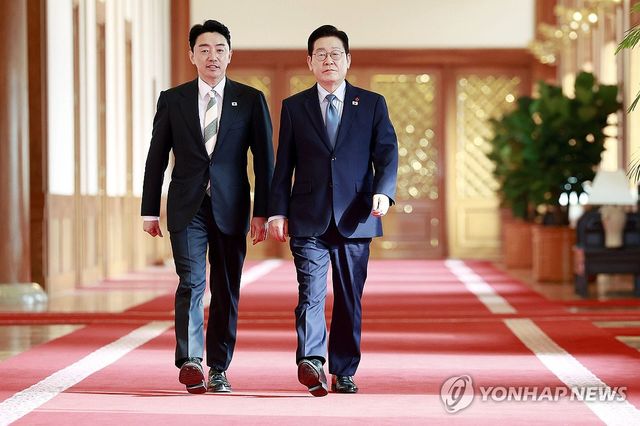 이재명 대통령, 수석보좌관회의 참석