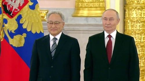 블라디미르 푸틴 러시아 대통령과 이석배 주러대사