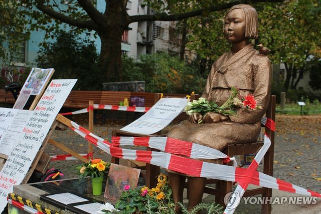 작년 10월 철거 직전 베를린 소녀상