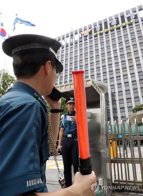 '오욕의 역사' 경찰 다시 날개 달까