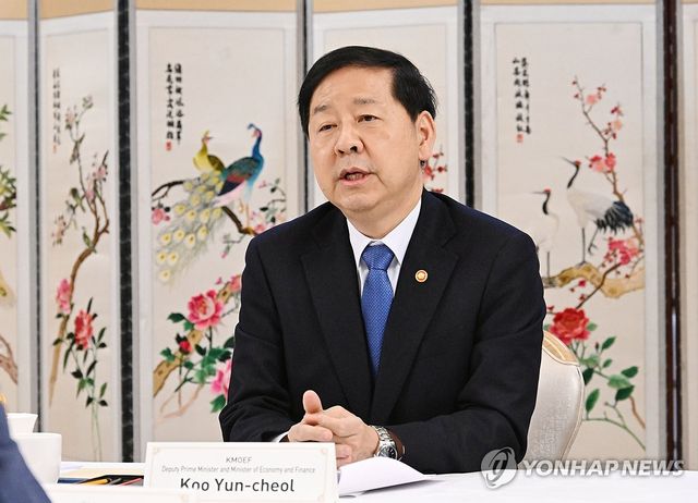 구윤철 부총리, 칼둔 UAE 아부다비 행정청장 겸 무바달라 CEO 면담