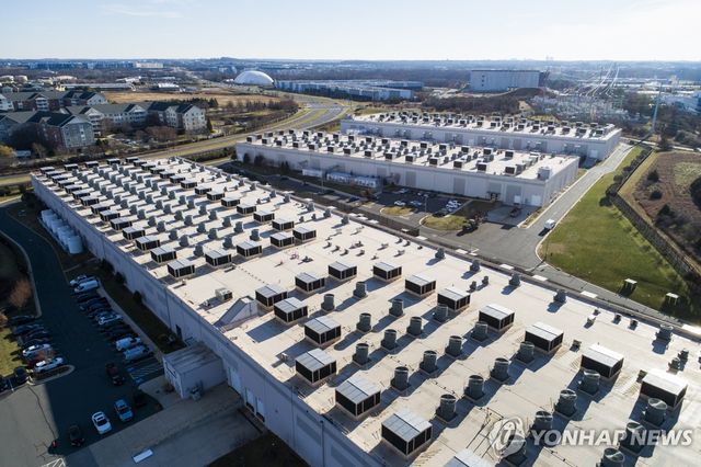 미국 버지니아주의 아마존웹서비스 데이터센터