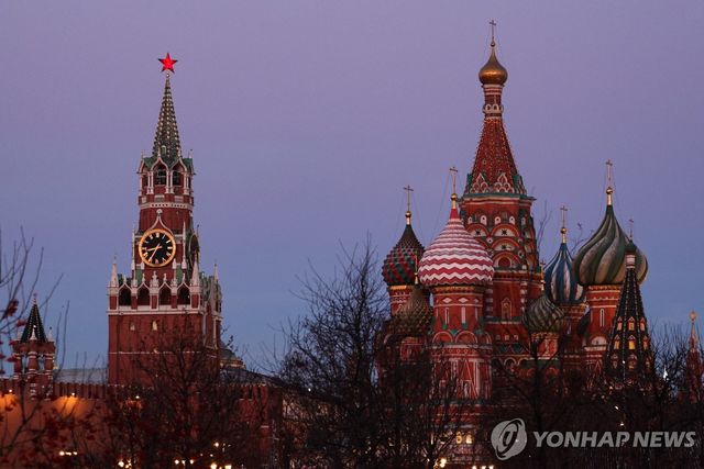 러시아 크렘린궁과 바실리 성당