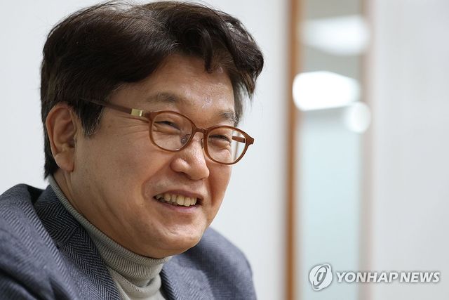 연합뉴스와 [삶] 인터뷰 중인 김경록 전 미래에셋자산운용 고문