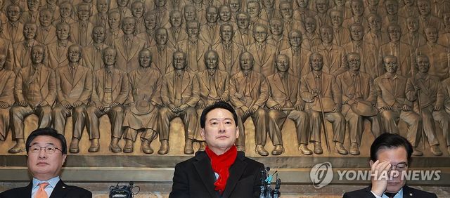 국회서 단식 농성하는 국민의힘 장동혁 대표