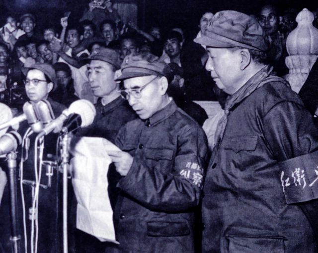 문화대혁명 당시. 왼쪽부터 장칭, 저우언라이, 린뱌오, 마오쩌둥