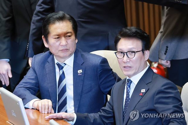 대화하는 민주당 정청래 대표-김민석 국무총리