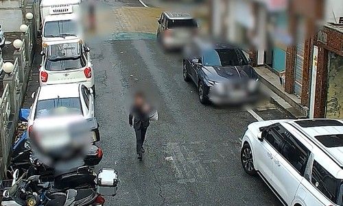 범행 후 정장으로 환복한 피의자