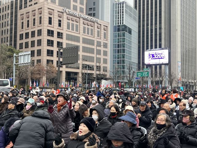 18일 서울 종로구 동화면세점 앞에서 열린 사랑제일교회 전국 주일 연합예배 현장