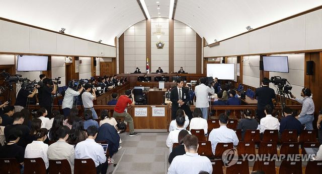 발언하는 백대현 부장판사