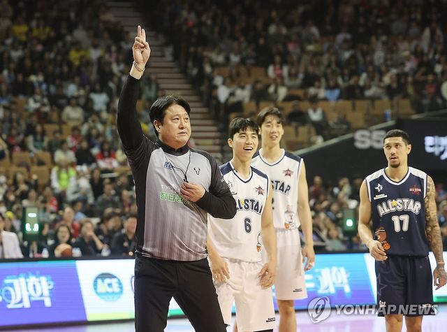 문경은 감독, 오늘은 내가 심판이야