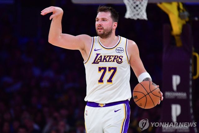 레이커스의 루카 돈치치