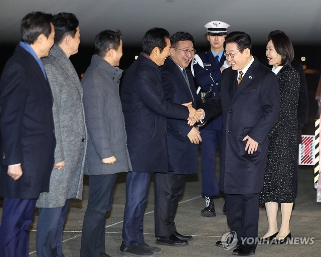 이재명 대통령, 일본 일정 마치고 귀국