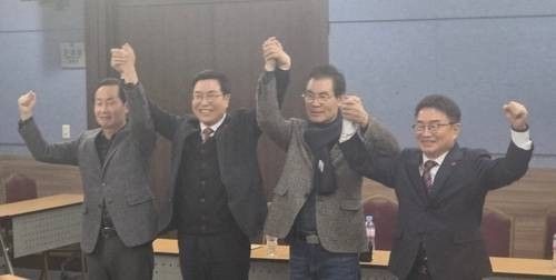 경남도교육감 보수·중도 진영 1차 통과 후보