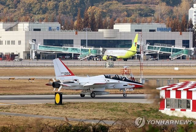 공군 T-50 훈련기
