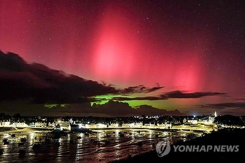 프랑스 서부에서 나타난 오로라
