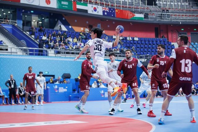 카타르전에서 슛을 던지는 이요셉