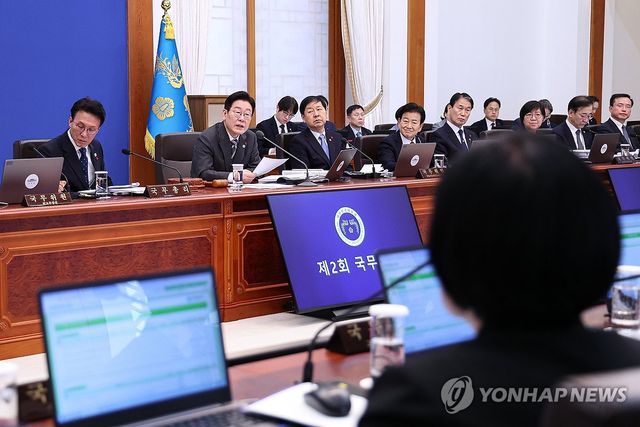 제2회 국무회의, 발언하는 이재명 대통령