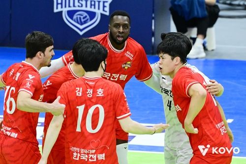 득점 후 기뻐하는 한국전력 선수들