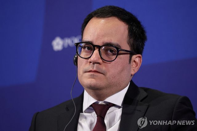 2022년 베네수엘라 중앙은행 총재 시절의 칼릭스토 오르테가