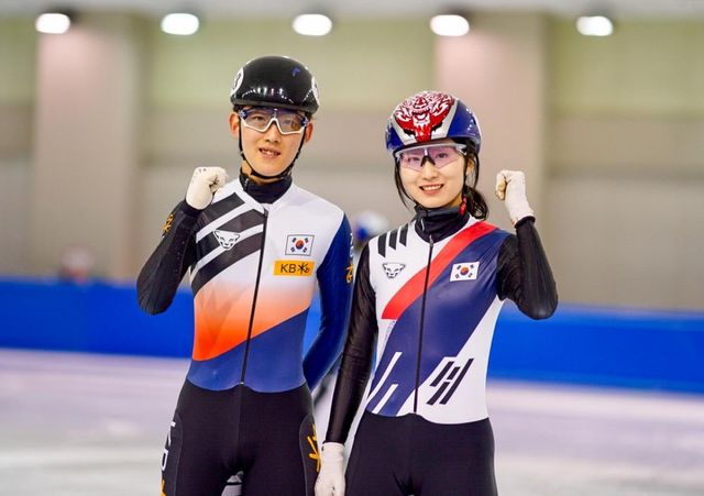 쇼트트랙 국가대표 임종언(왼쪽)과 최민정