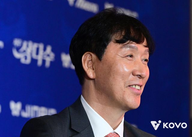 신영철 OK저축은행 감독