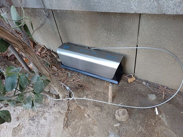 쥐 포획을 위해 분당 정자역 일대에 설치한 스마트 구서 장비