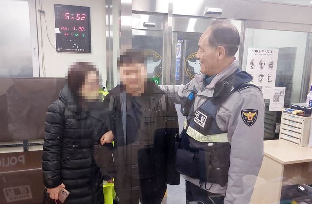 중국 상하이에서 제주로 돌아온 20대 청년과 경찰