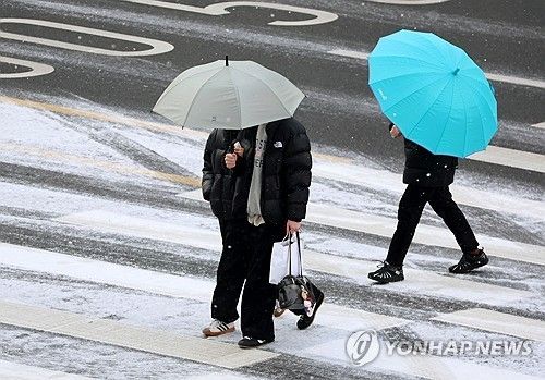 눈 내리는 거리