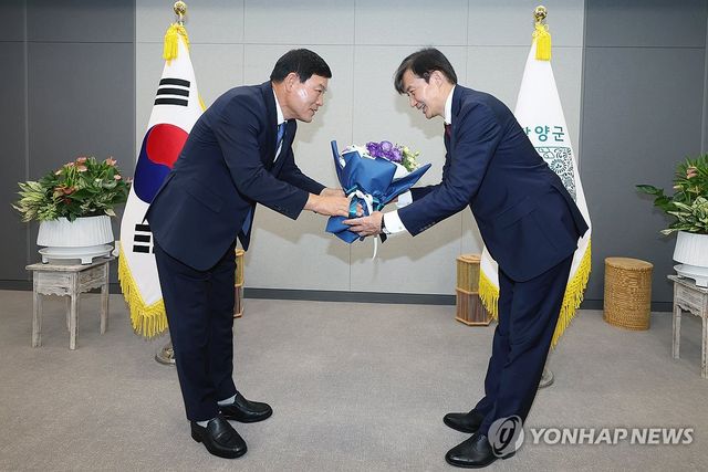 혁신당 첫 기초단체장 낸 담양군 찾은 조국