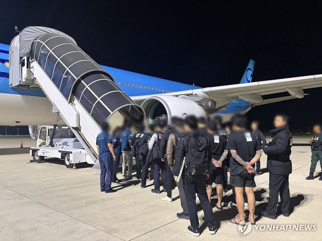 '캄보디아 범죄조직' 한국인 국내 송환