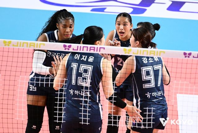 파이팅 외치는 한국도로공사 선수들