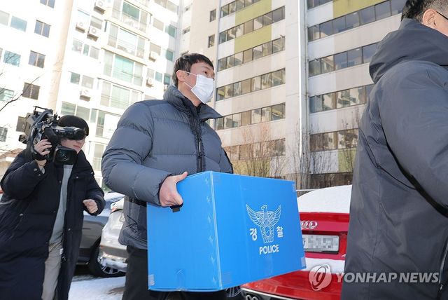 경찰, 김경 시의원 서울시 선관위 이첩 사건 관련 압수수색