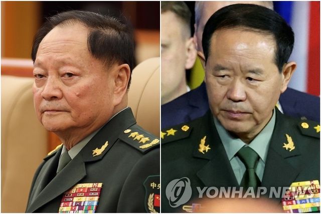 장유샤 부주석(왼쪽)·류전리 위원