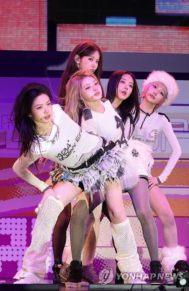 열정적인 무대 선보이는 키키