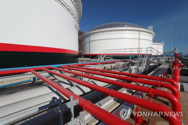 여수 석유비축기지 추가 지상탱크 전경