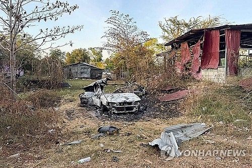 교전으로 파괴된 캄보디아 촉 체이 마을 