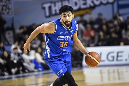 돌파하는 케렘 칸터