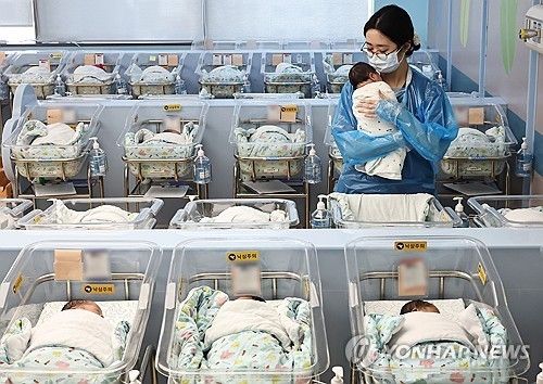 출생아 2년 연속 증가 전망