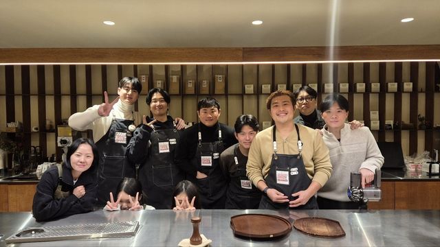 유기견 보호소 기부를 위한 SSG 포수 이지영의 자선 카페